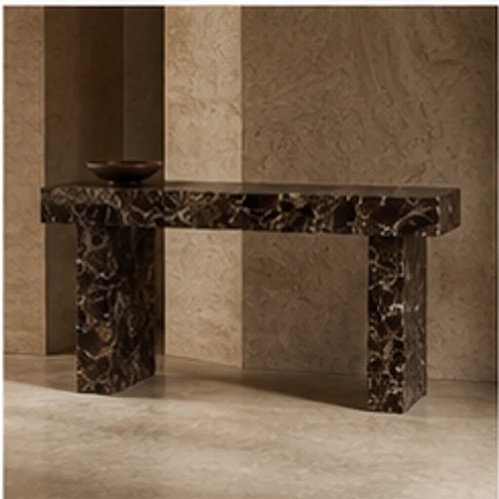 Caval Round Table 27 in nocturne collection