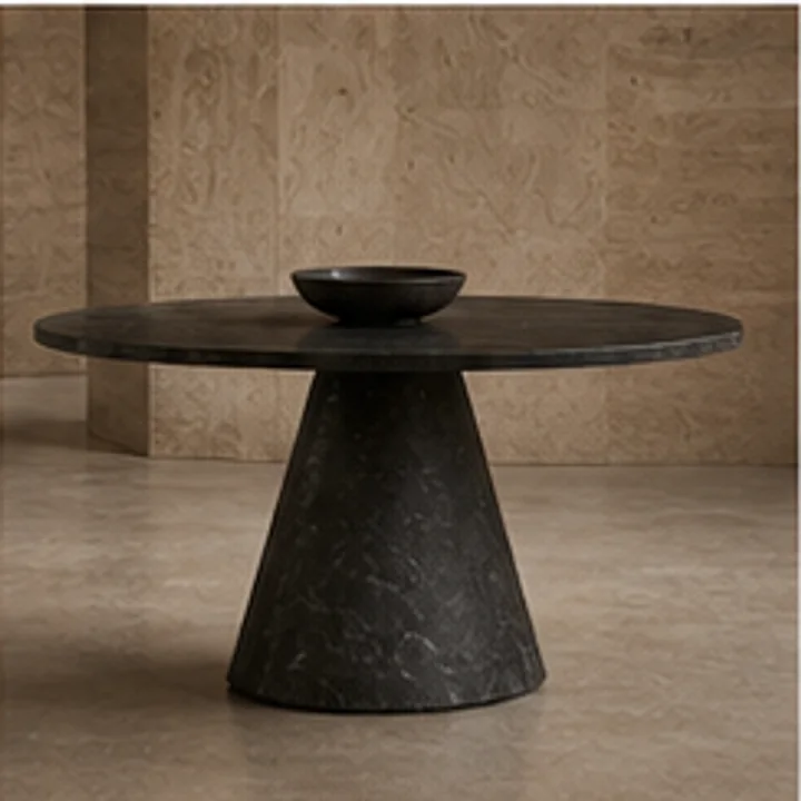 Dune Oval Table 38 in solenne collection